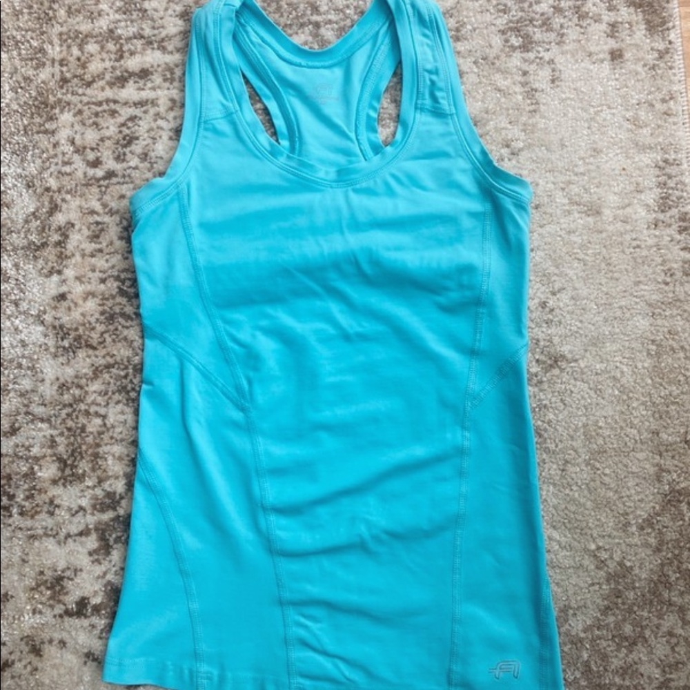 Tank top bundle - Picture 4 of 7